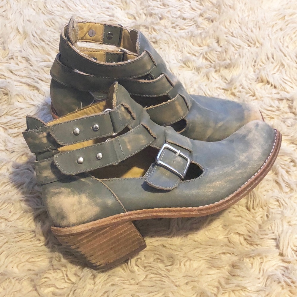 Latigo Boots